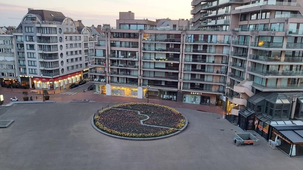 Appartement Met Zeezicht Op Het Van Bunnenplein 크노케-하이스트 외부 사진