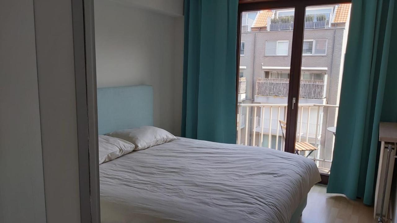 Appartement Met Zeezicht Op Het Van Bunnenplein 크노케-하이스트 외부 사진
