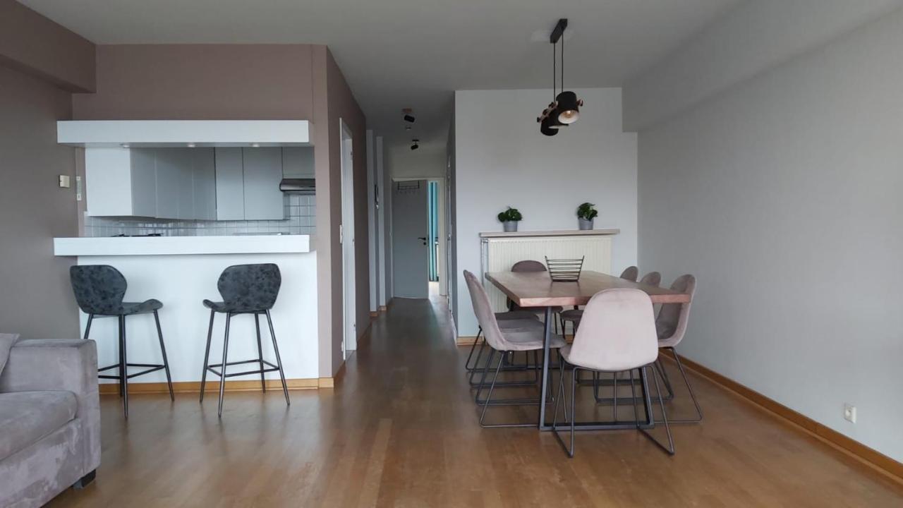 Appartement Met Zeezicht Op Het Van Bunnenplein 크노케-하이스트 외부 사진