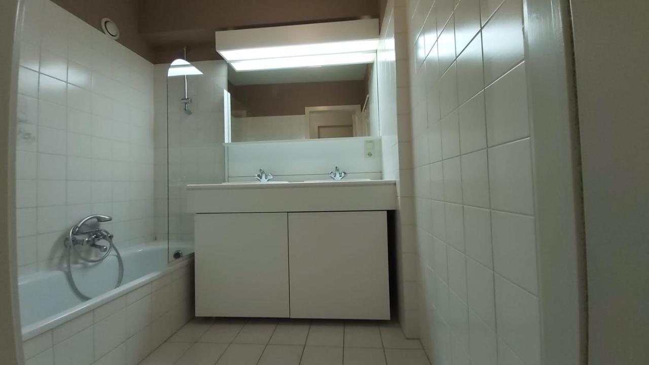 Appartement Met Zeezicht Op Het Van Bunnenplein 크노케-하이스트 외부 사진